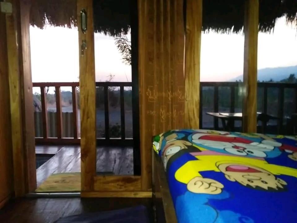 Akria Bed And Breakfast Bayan Exterior photo